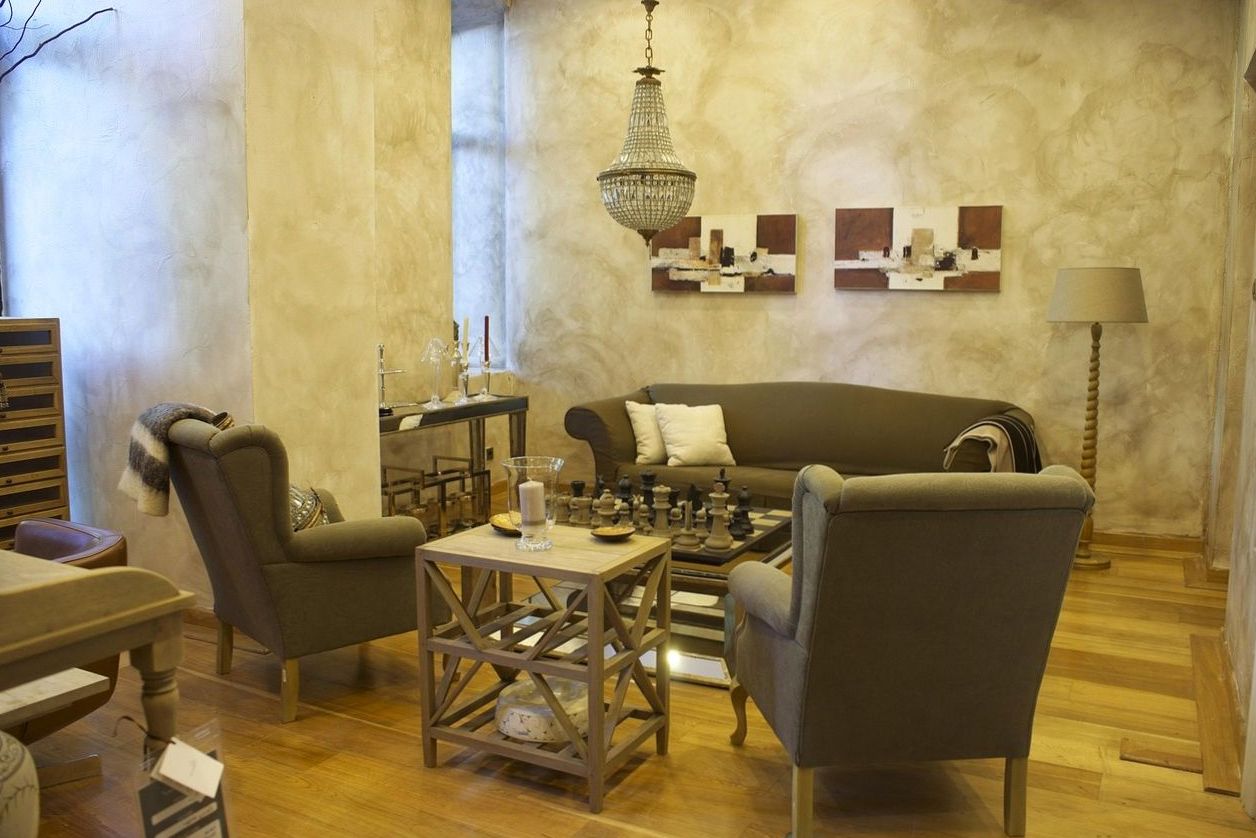 Custom dining set with curved oak tabletop and dining chairs